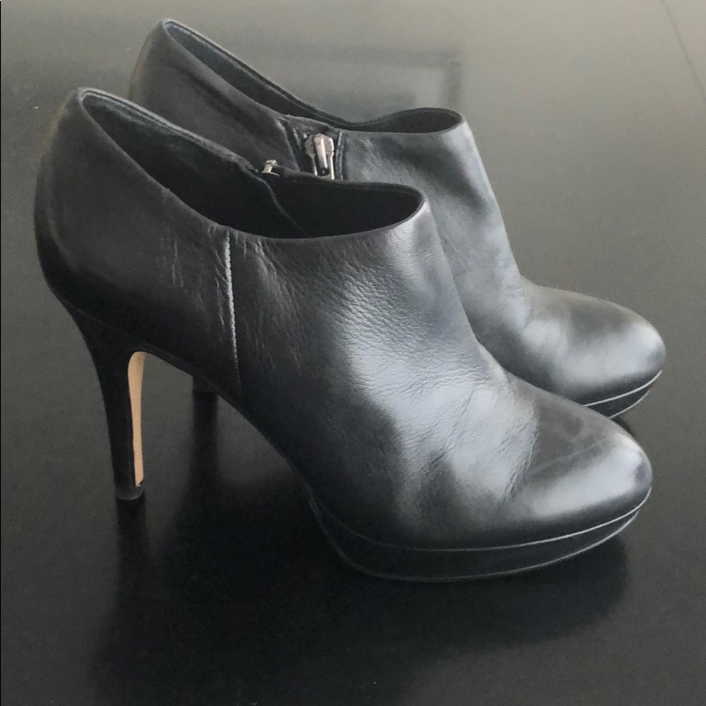 Vince Camuto Black Boots Size 7